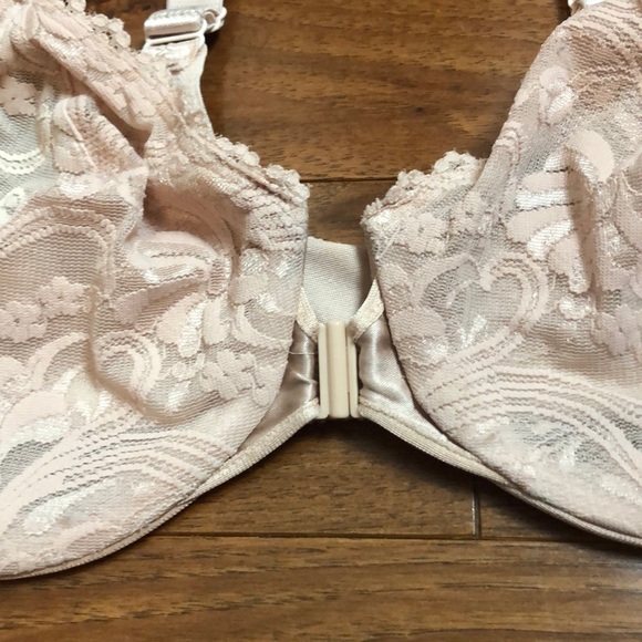 Glamorise front closure lace underwire bra - Picture 4 of 8